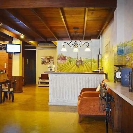 The Colored House Jomtien Exterior photo